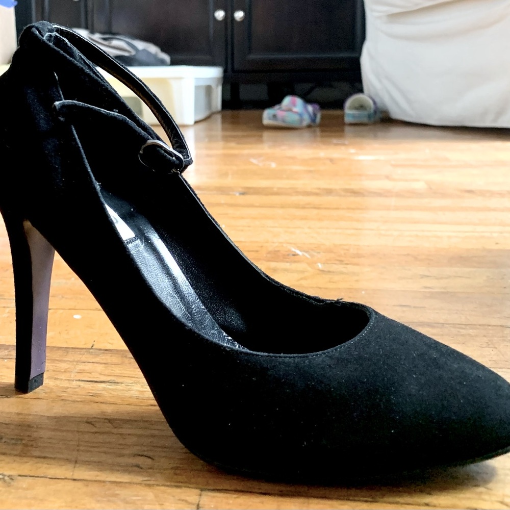 Pinko Black Suede pointy toe high heels pumps with ankle strap.